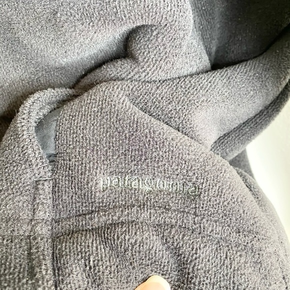 Patagonia Synchilla Black/Blue Sherpa Medium - Picture 3 of 8